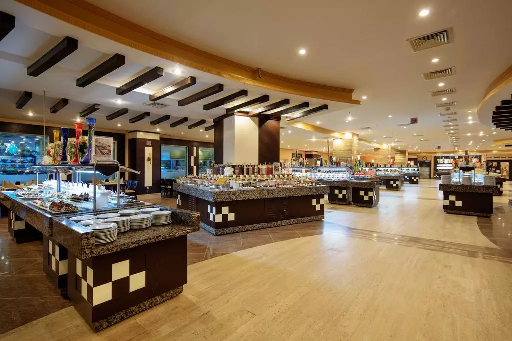 Crystal Admiral Resort Suites & SPA